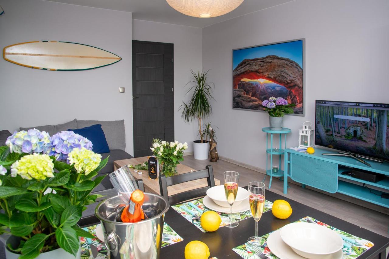 A Flat In - M121